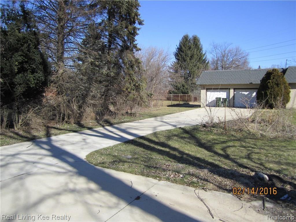 1301 John R Road Rochester Hills, MI 48307 - Photo 3 of 6