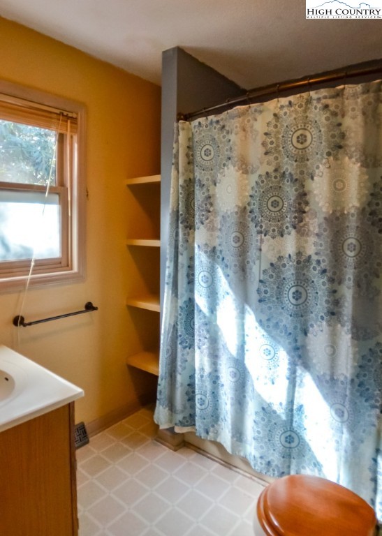 590 Dick Watson Road Deep Gap, NC 28618 - Photo 7 of 11 Gallery Image 7