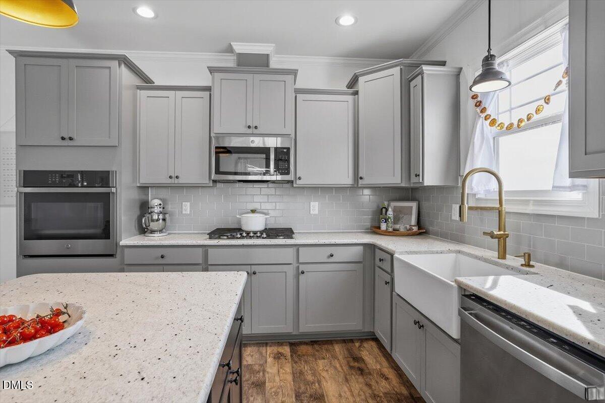 68 Bodacious Lane Benson, NC 27504 - Photo 2 of 39 68 Bodacious Lane