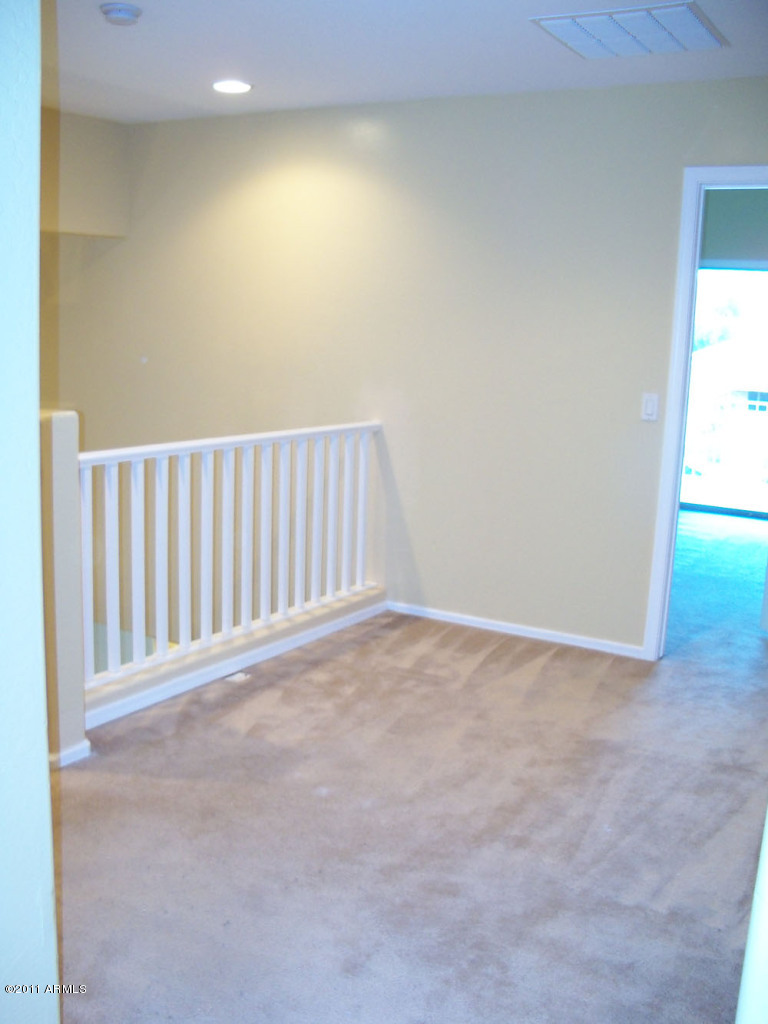 4418 West Darrel Road Laveen, AZ 85339 - Photo 12 of 15 Loft