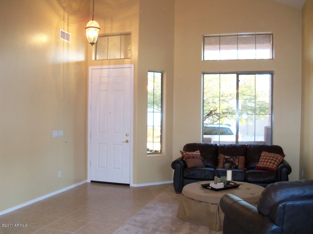 4418 West Darrel Road Laveen, AZ 85339 - Photo 2 of 15 Living Room and Entry