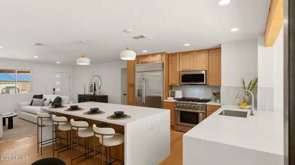$800,000 | 2839 East Sierra Street, Phoenix, AZ 85028