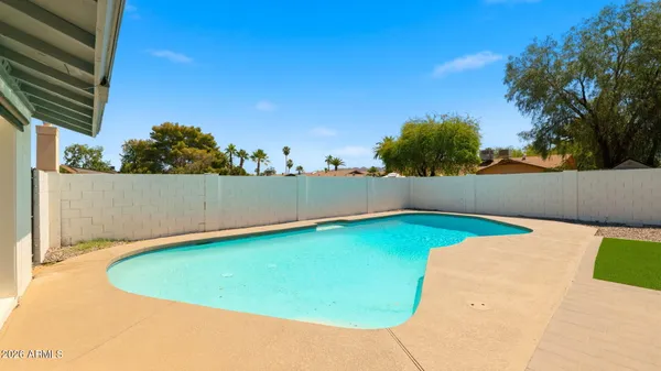 $800,000 | 2839 East Sierra Street, Phoenix, AZ 85028