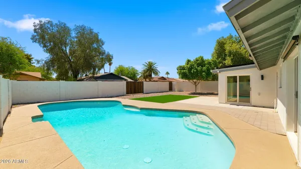 $800,000 | 2839 East Sierra Street, Phoenix, AZ 85028