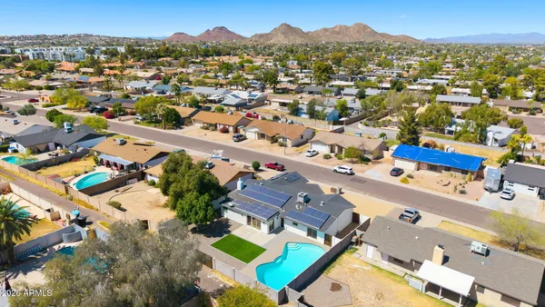 $800,000 | 2839 East Sierra Street, Phoenix, AZ 85028
