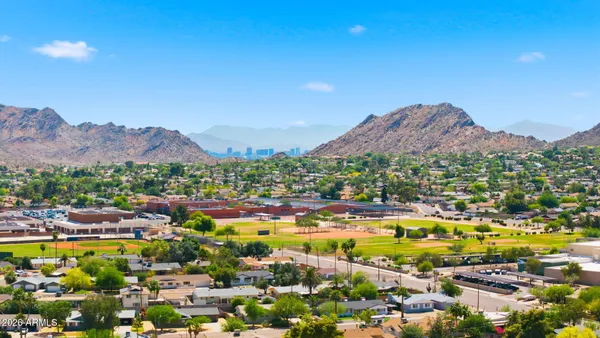 $800,000 | 2839 East Sierra Street, Phoenix, AZ 85028