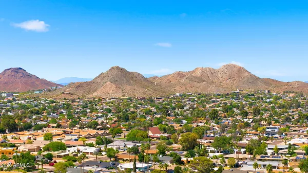 $800,000 | 2839 East Sierra Street, Phoenix, AZ 85028