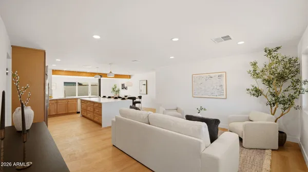 $800,000 | 2839 East Sierra Street, Phoenix, AZ 85028