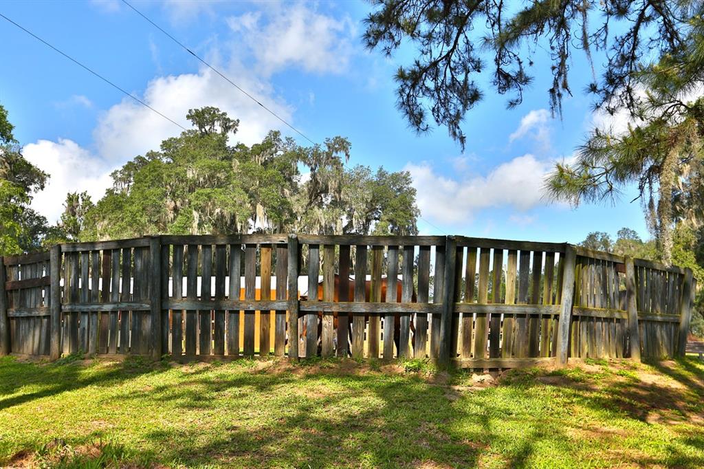13450 Northwest Gainesville Road Reddick, FL 32686 - Photo 23 of 98