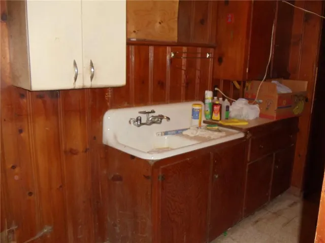 $154,710 | 6301 Agnes Avenue, Kansas City, MO 64132