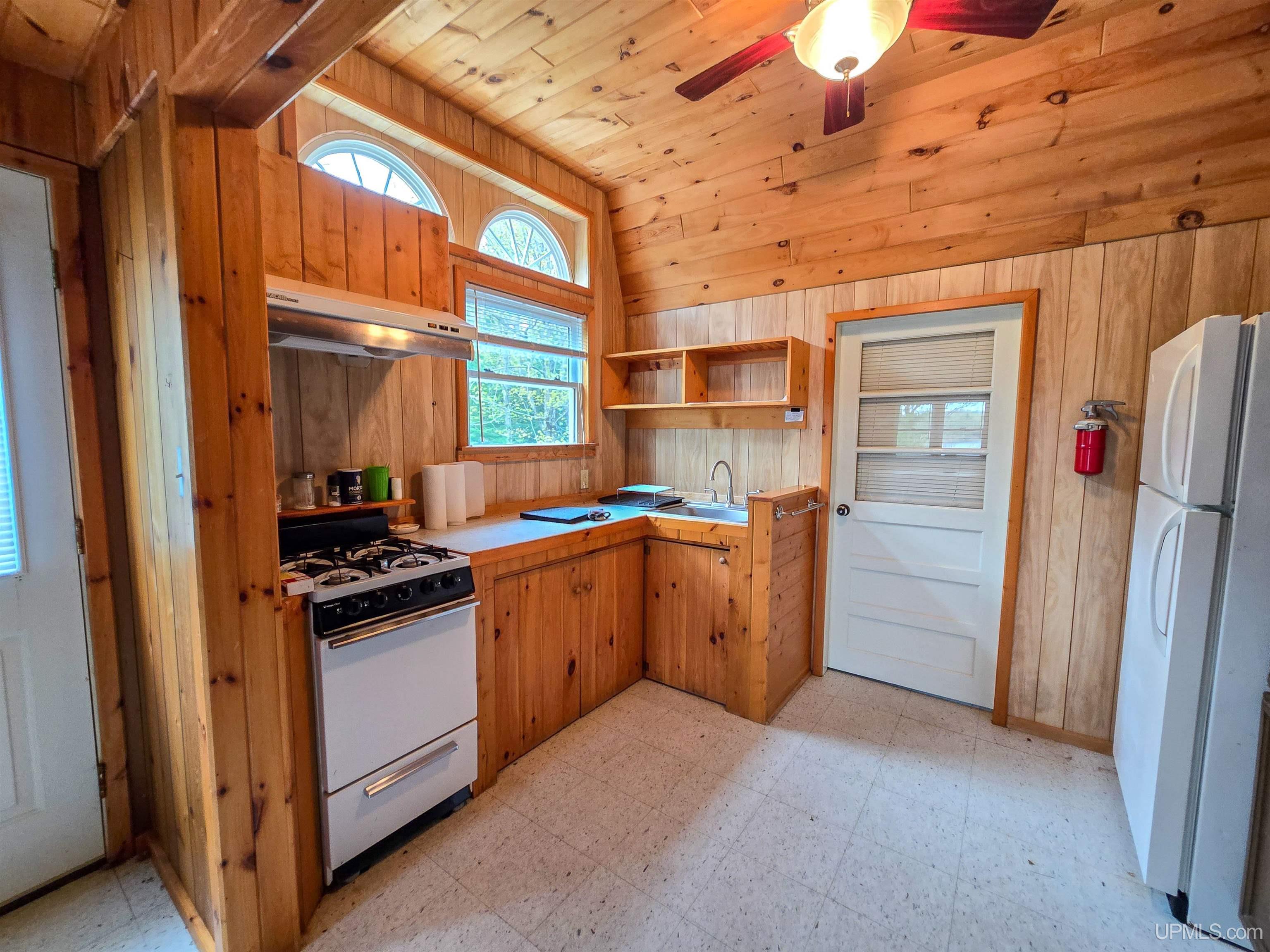 14456 Crooked Lake Road Shingleton, MI 49884 - Photo 9 of 49