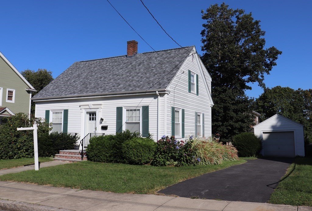 101 Read Street Fall River, MA 02720 - Photo 4 of 36 Gallery Image 4