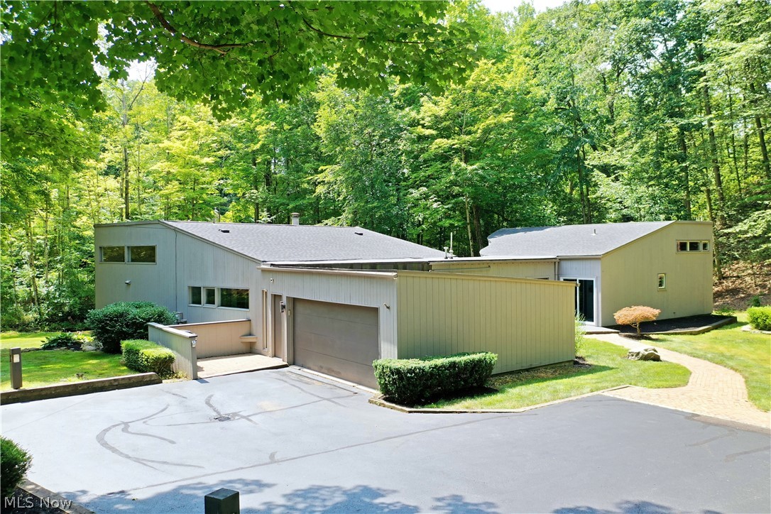 2701 Howland Wilson Road Northeast Warren, OH 44484 - Photo 1 of 35 Gallery Image 1