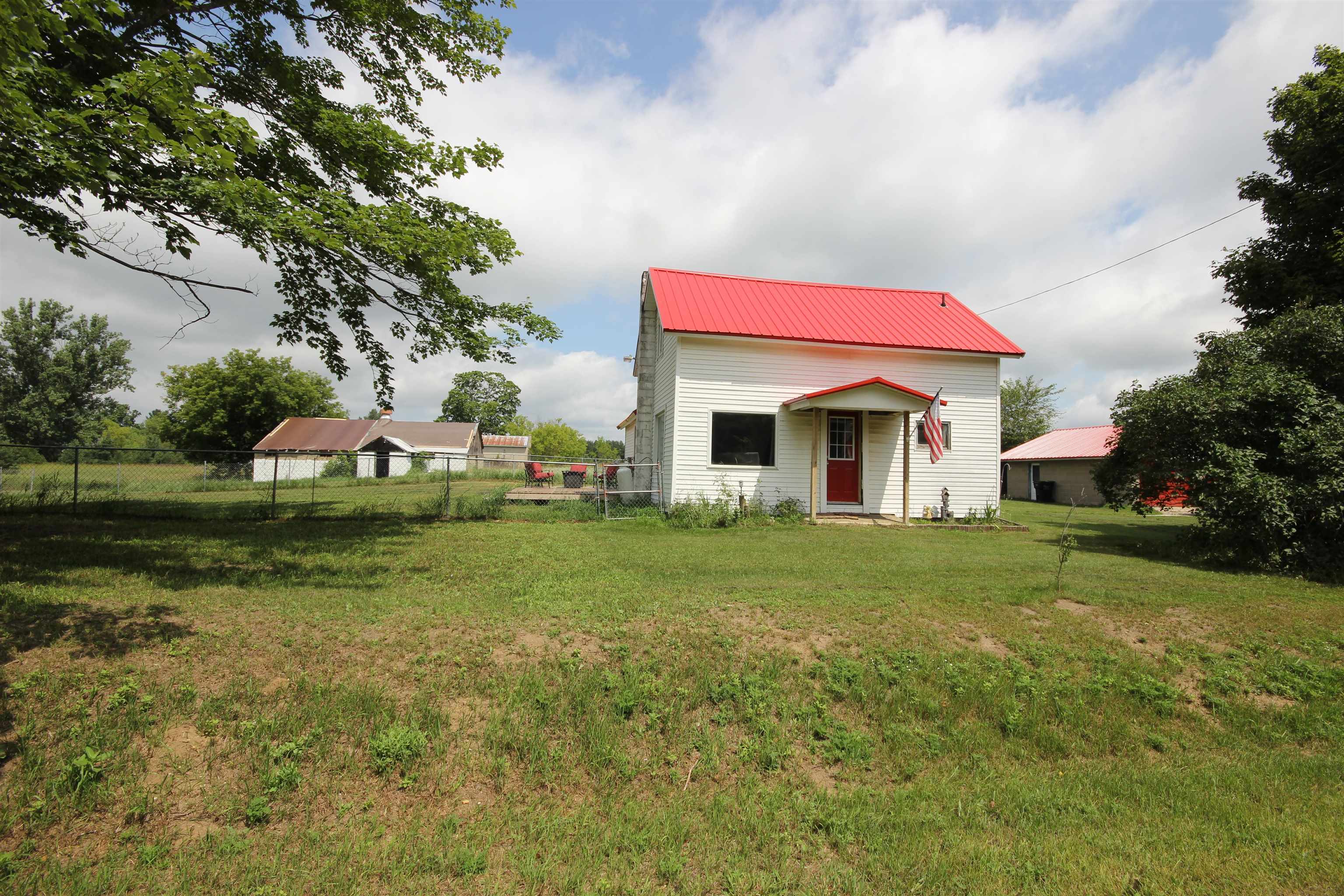 3189 Bowerman Road Kingsley, MI 49649 - Photo 4 of 40