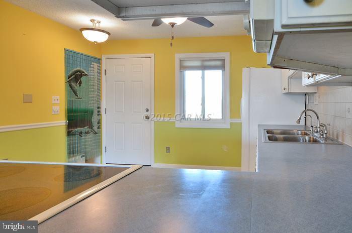 9205 Rusty Anchor Road, Unit 10 Ocean City, MD 21842 - Photo 7 of 31 Gallery Image 7