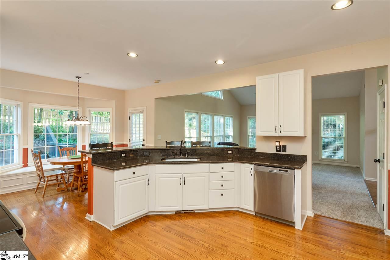 141 Timberleaf Drive Duncan, SC 29334 - Photo 19 of 36 Gallery Image 19
