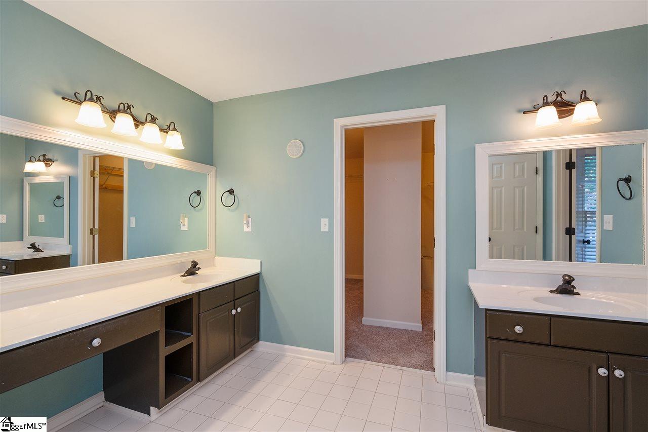 141 Timberleaf Drive Duncan, SC 29334 - Photo 30 of 36 Gallery Image 30