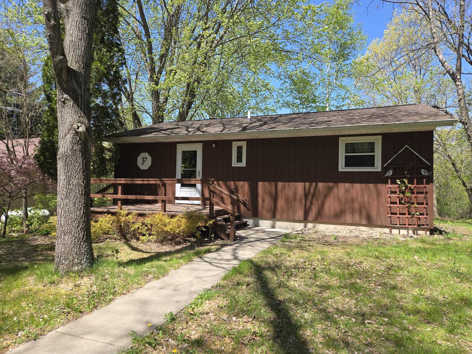 3217 3rd Oxford, WI 53952 - Photo 1 of 31
