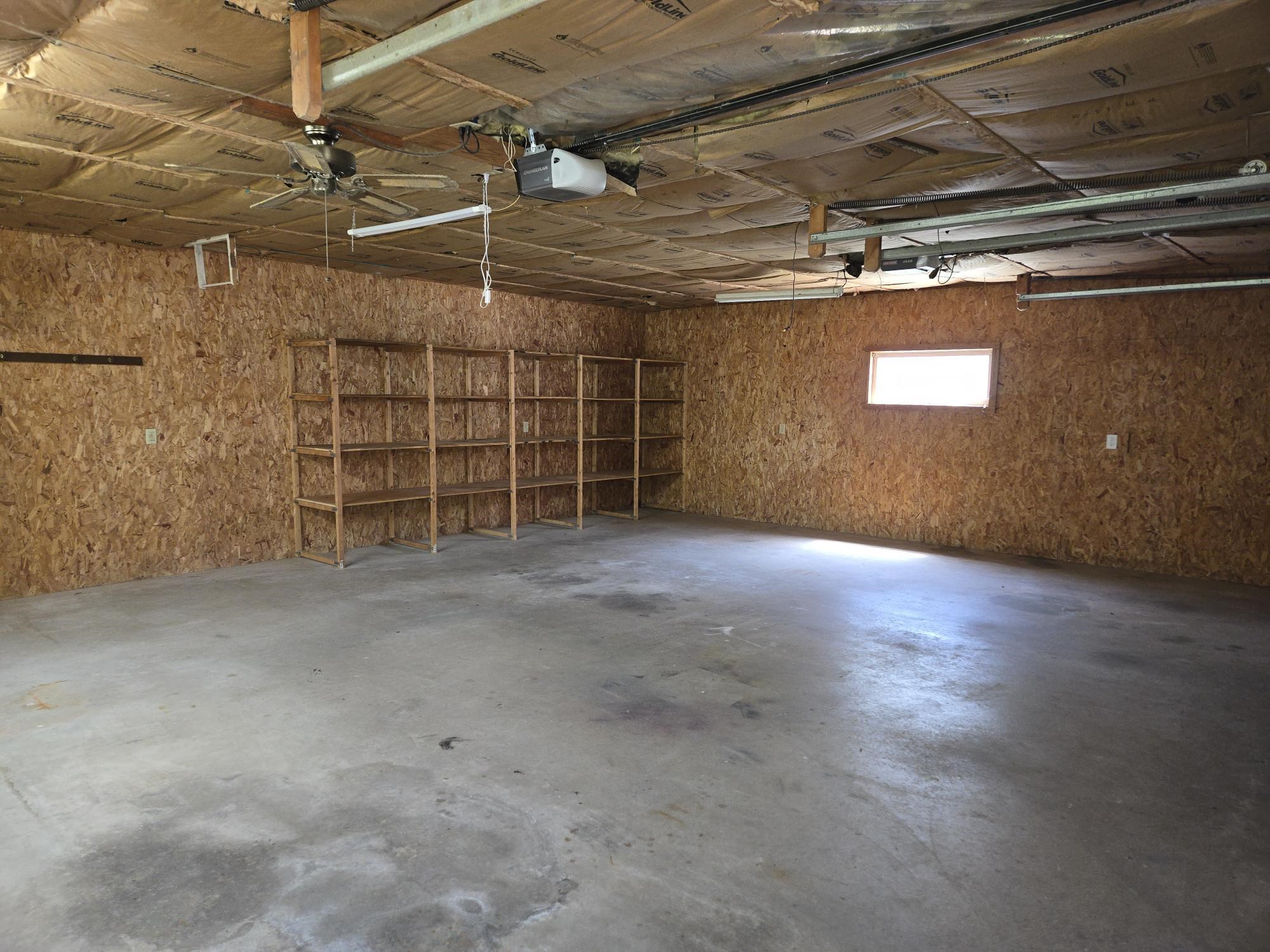 3217 3rd Oxford, WI 53952 - Photo 4 of 31