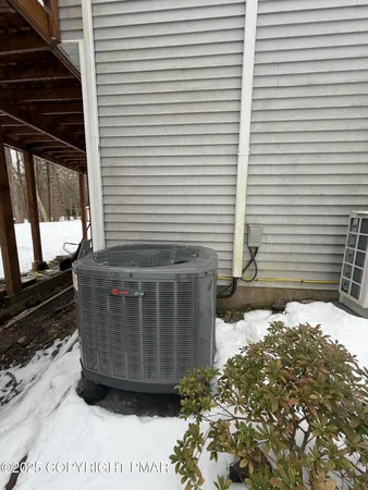 $450,000 | 606 Rimrock Road, Bartonsville, PA 18321
