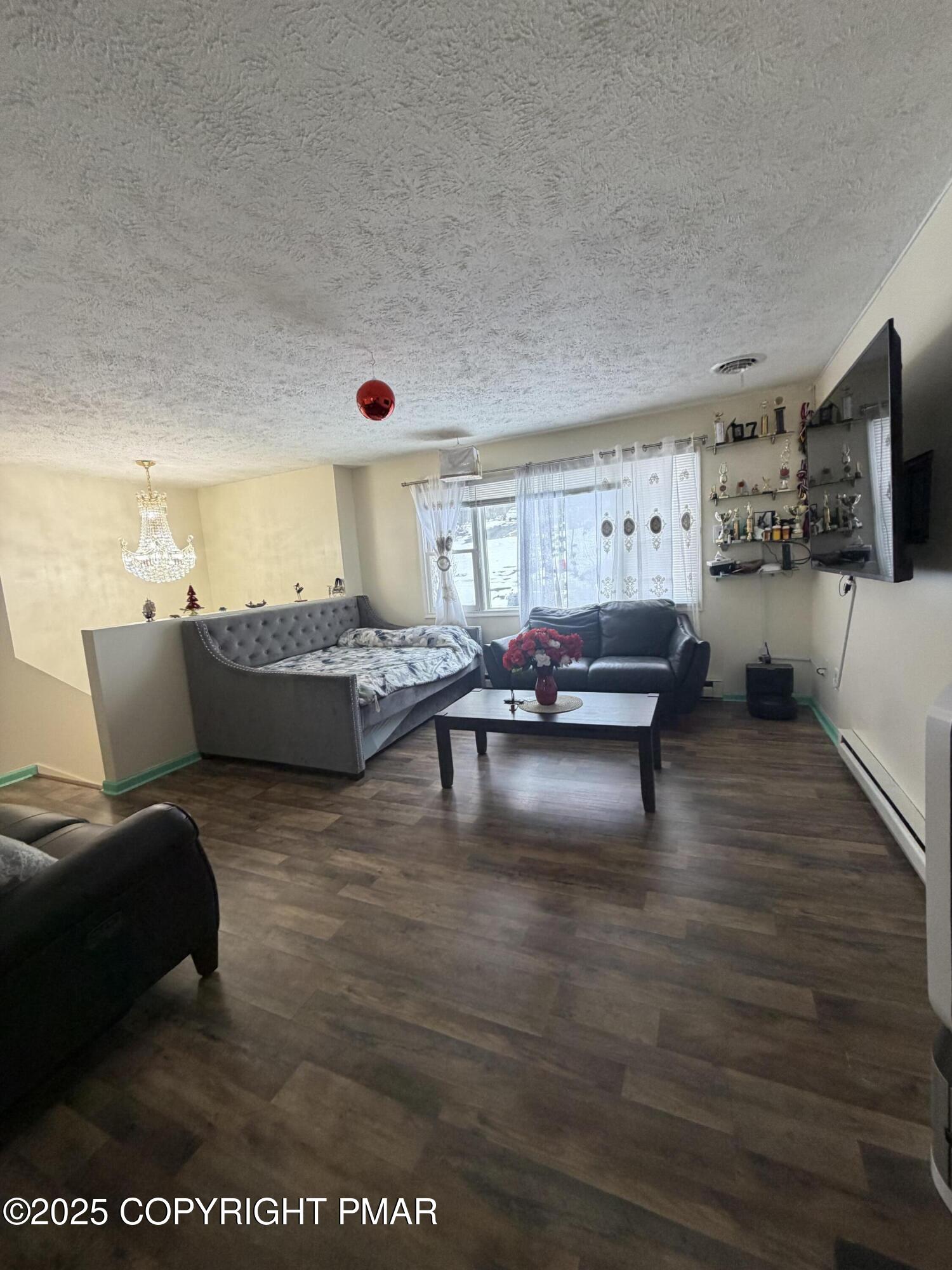 606 Rimrock Road Bartonsville, PA 18321 - Photo 5 of 34 IMG_9965