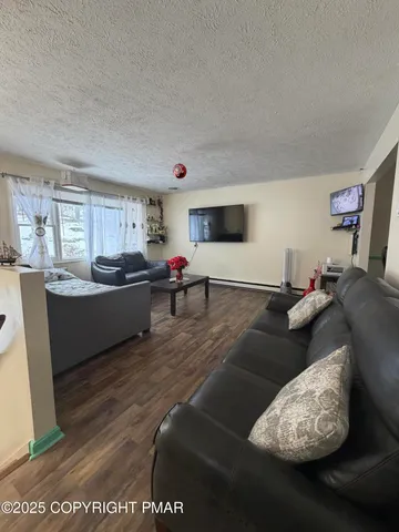 $450,000 | 606 Rimrock Road, Bartonsville, PA 18321