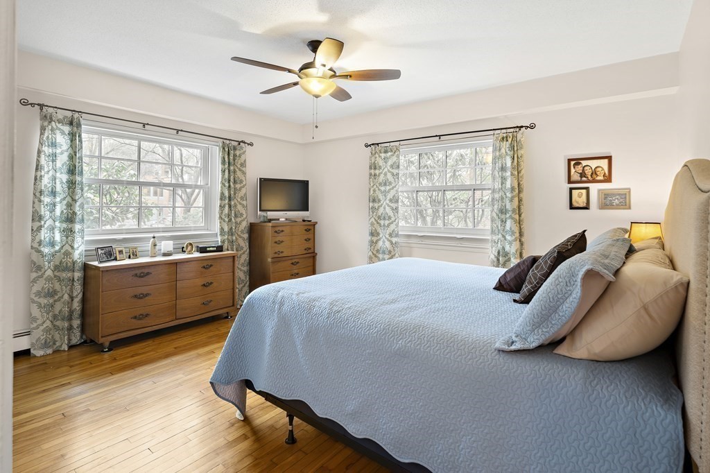 652 Washington Street, Unit 1 Brookline, MA 02446 - Photo 13 of 17