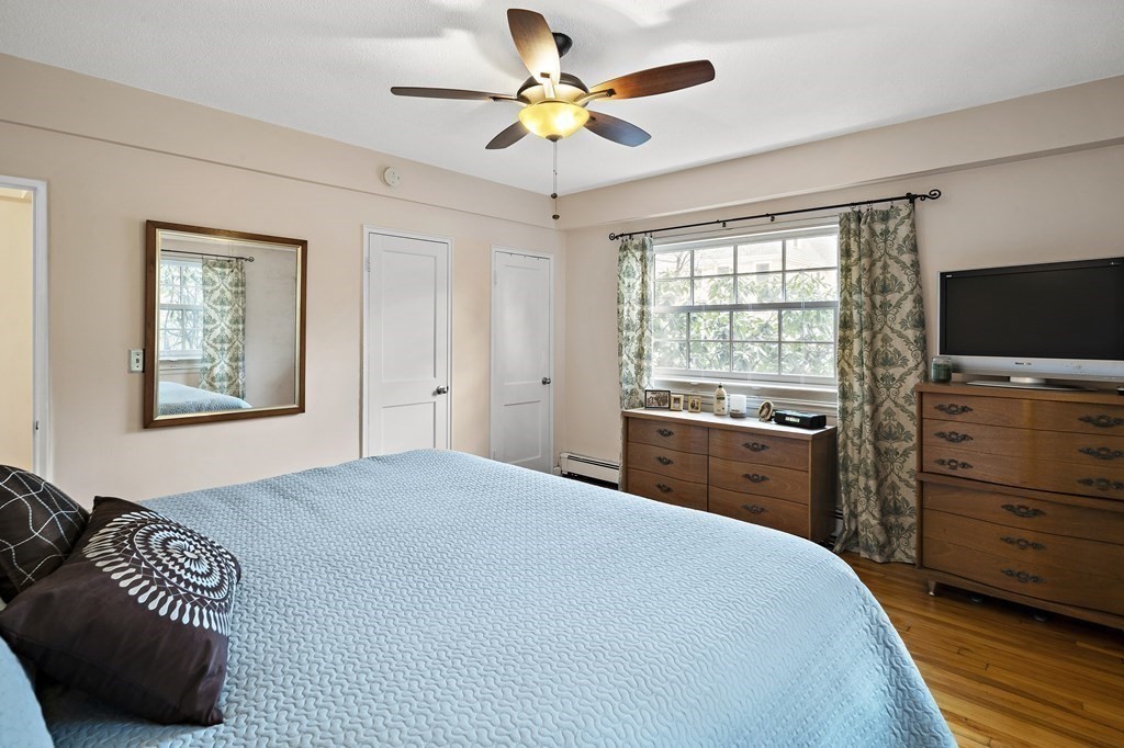 652 Washington Street, Unit 1 Brookline, MA 02446 - Photo 14 of 17