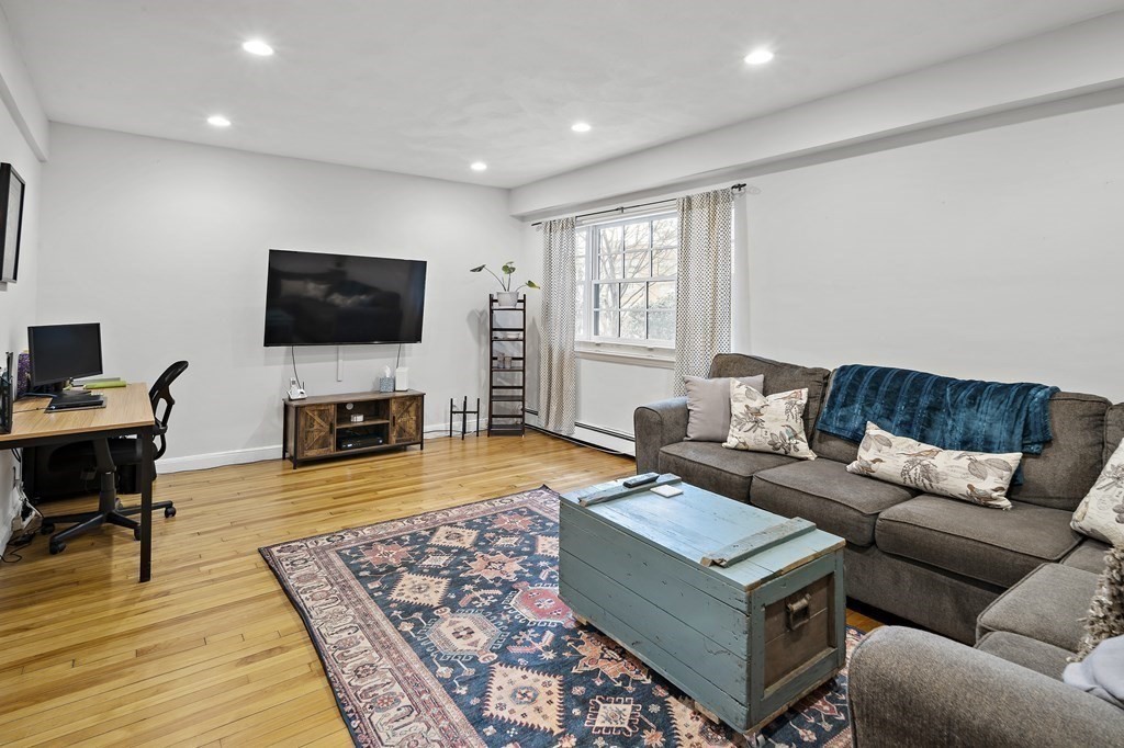 652 Washington Street, Unit 1 Brookline, MA 02446 - Photo 8 of 17