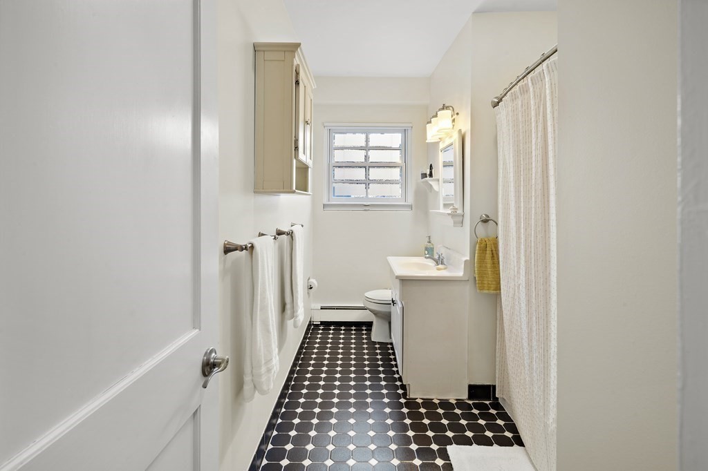 652 Washington Street, Unit 1 Brookline, MA 02446 - Photo 10 of 17
