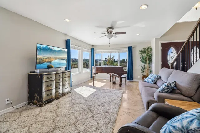 $999,000 | 31510 Valley Center Road, Valley Center, CA 92082