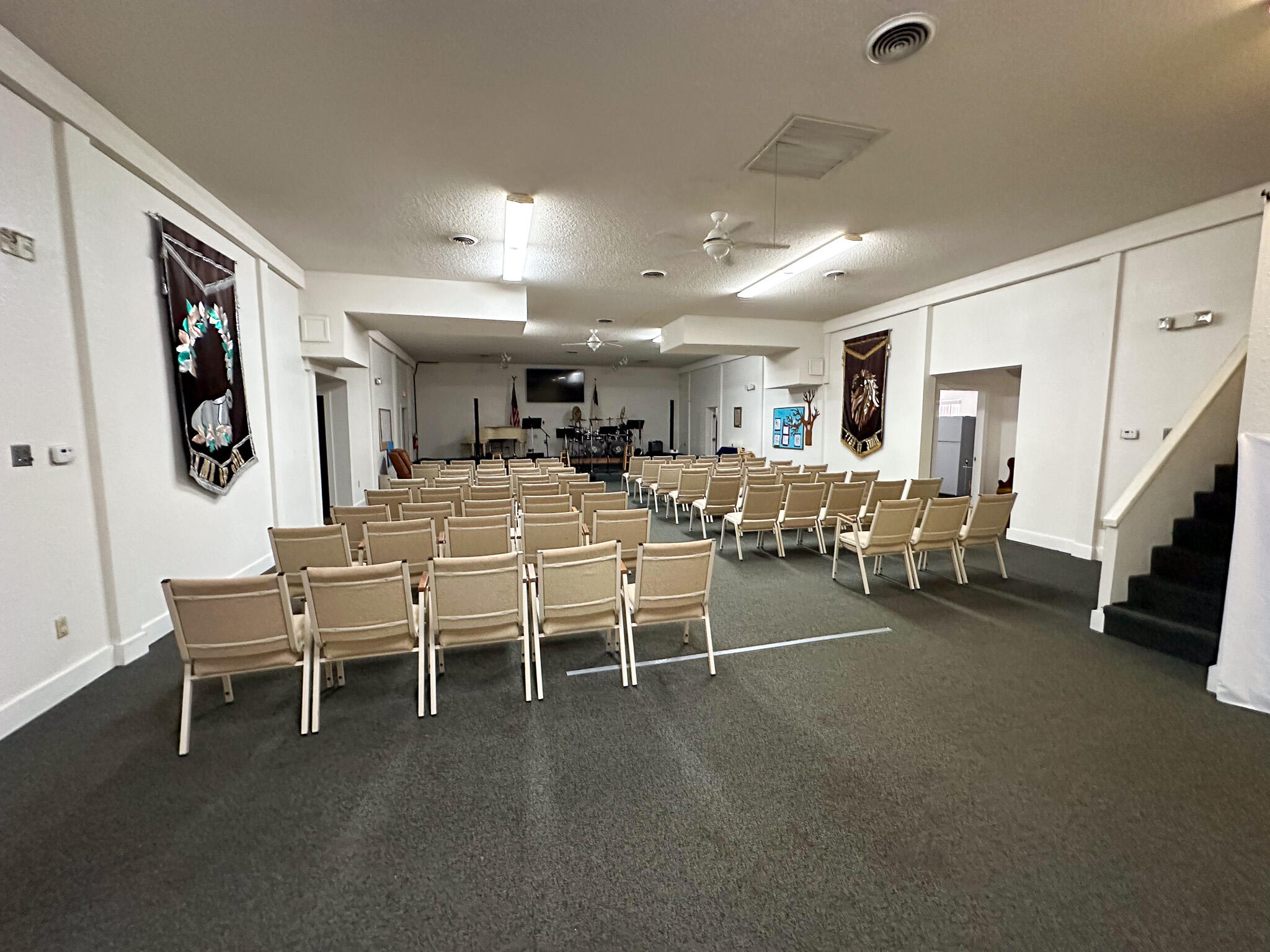 4181 East Mt Morris Road Mount Morris, MI 48458 - Photo 11 of 33 Int Church
