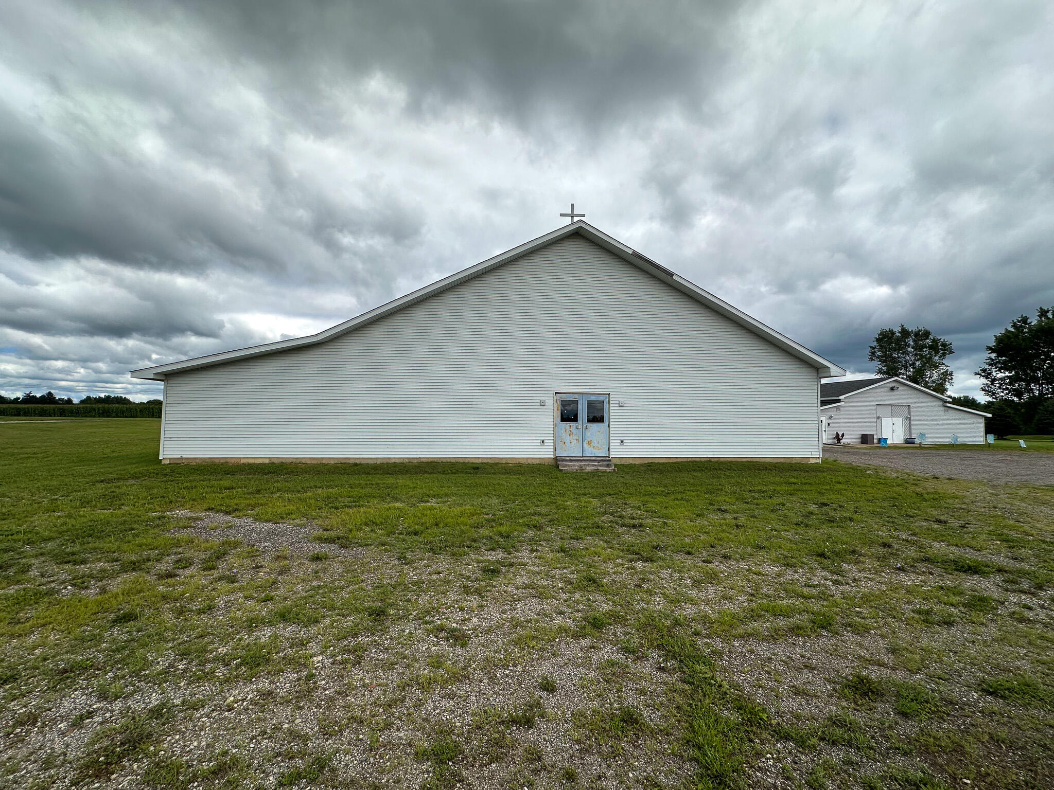 4181 East Mt Morris Road Mount Morris, MI 48458 - Photo 15 of 33 Sanctuary Front