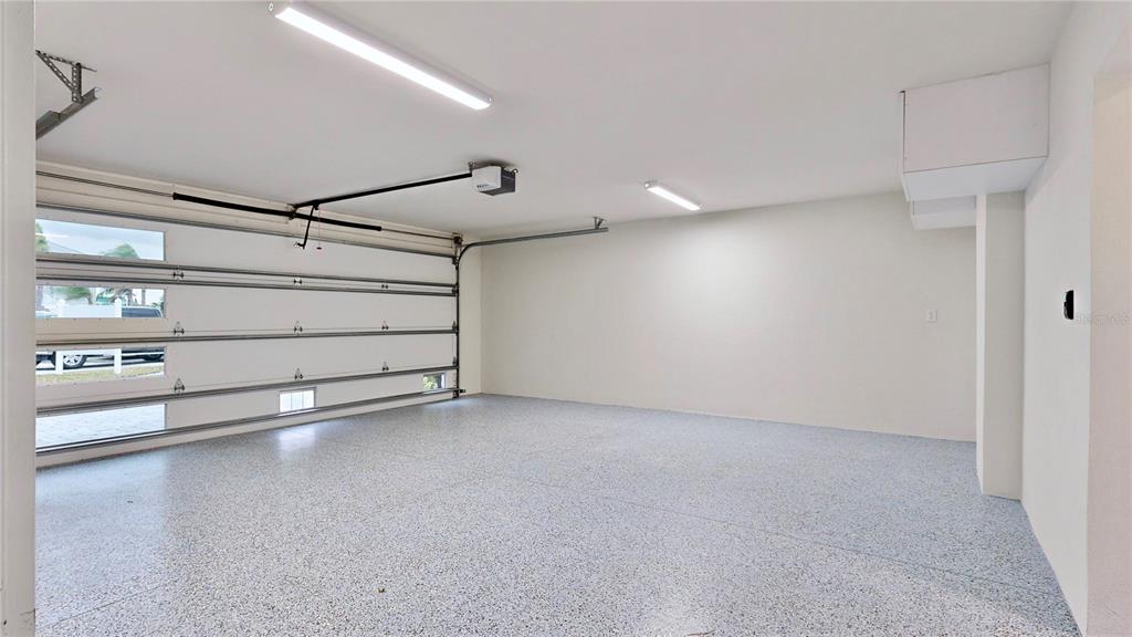 777 Gran Kaymen Way Apollo Beach, FL 33572 - Photo 23 of 30 a view of room and garage