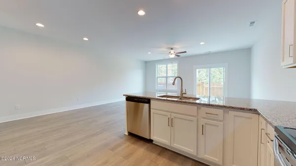 $1,850 | 28 Aspen Road, Hampstead, NC 28443