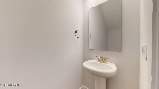 $1,900 | 28 Aspen Road, Hampstead, NC 28443