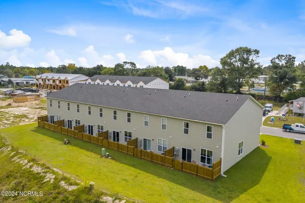 $1,850 | 28 Aspen Road, Hampstead, NC 28443