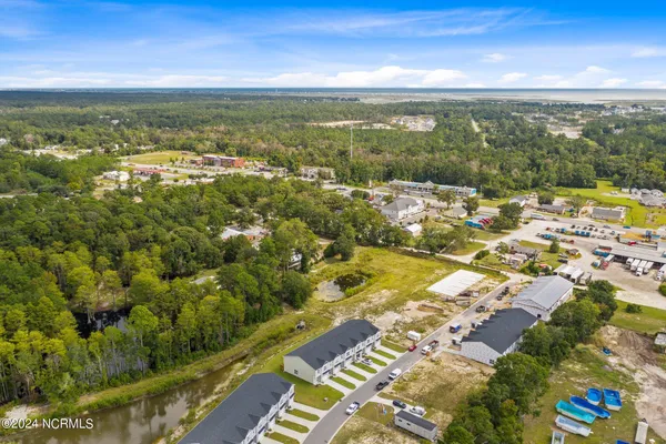 $1,850 | 28 Aspen Road, Hampstead, NC 28443