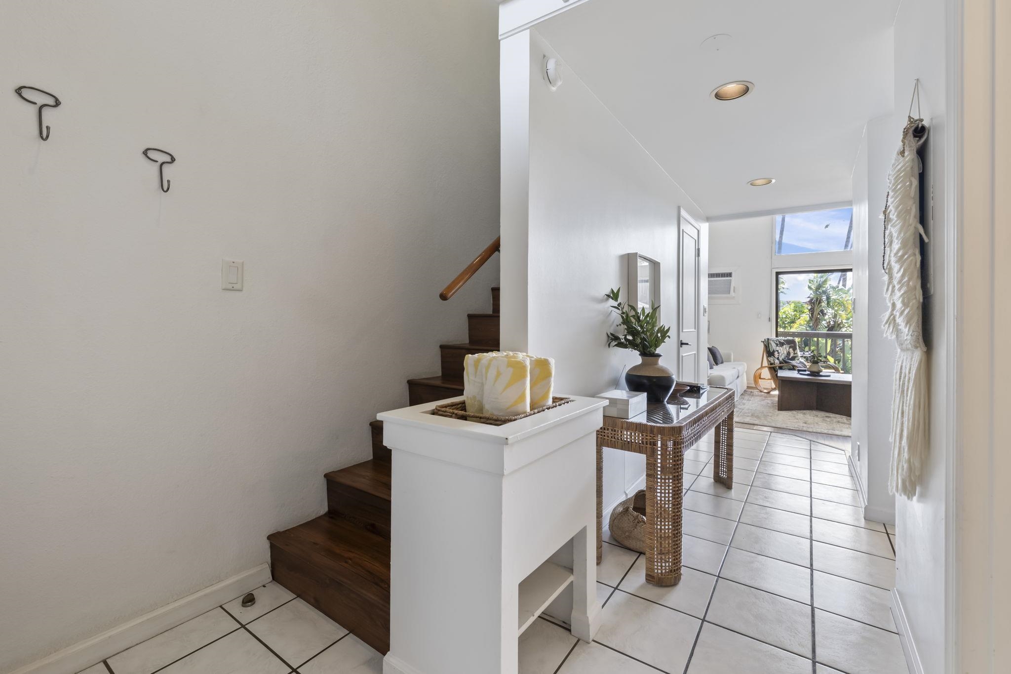 1299 Uluniu Road, Unit G202 Kihei, HI 96753 - Photo 17 of 46 a view of a dining room with furniture