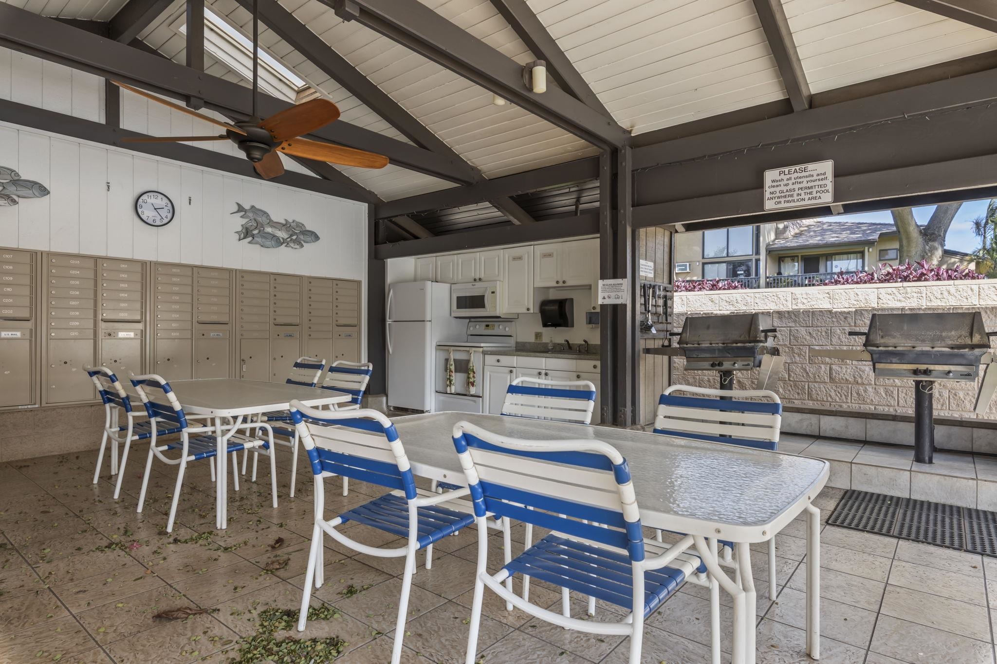 1299 Uluniu Road, Unit G202 Kihei, HI 96753 - Photo 34 of 46 a outdoor dining space with furniture
