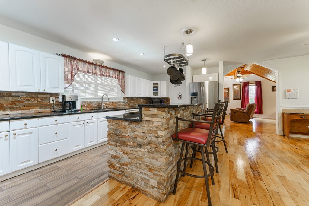 5804 Hickory Valley Road Heiskell, TN 37754 - Photo 11 of 22 Gallery Image 11