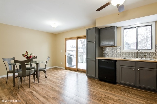 2025 Savannah Road Elgin, IL 60123 - Photo 6 of 15