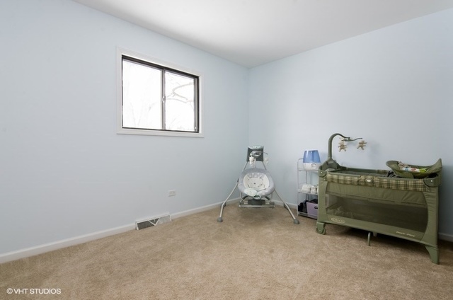 2025 Savannah Road Elgin, IL 60123 - Photo 10 of 15