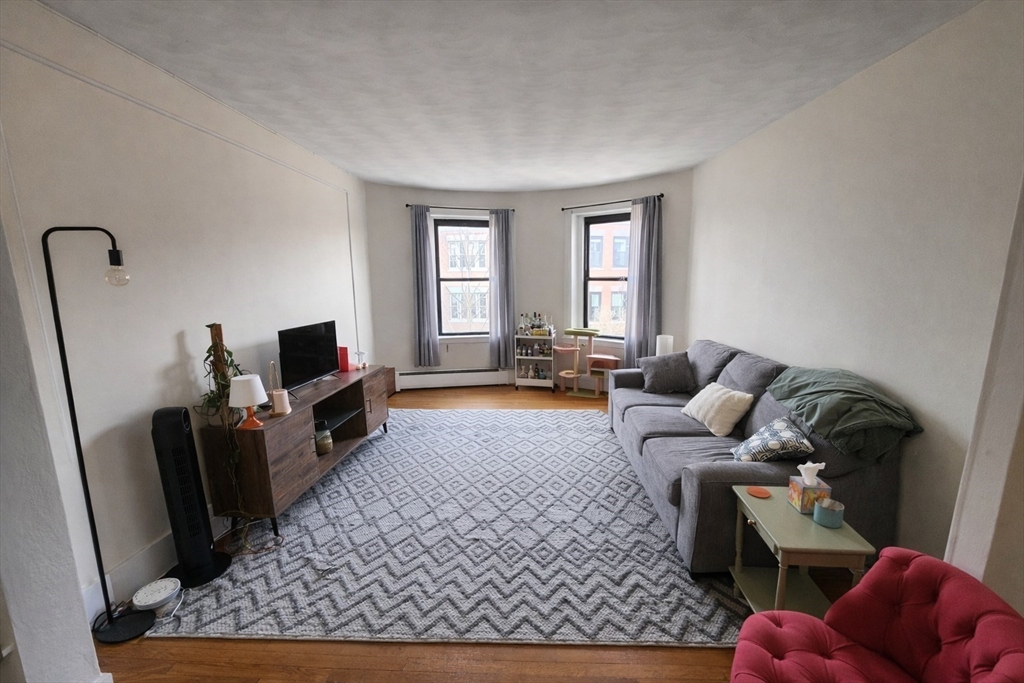 30 Claflin Road, Unit 1 Brookline, MA 02445 - Photo 2 of 9