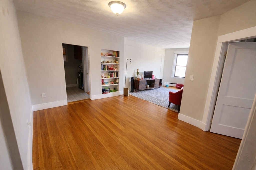 30 Claflin Road, Unit 1 Brookline, MA 02445 - Photo 3 of 9