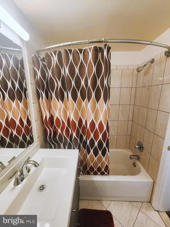 $3,495 | 5419 Sargent Road, Hyattsville, MD 20782