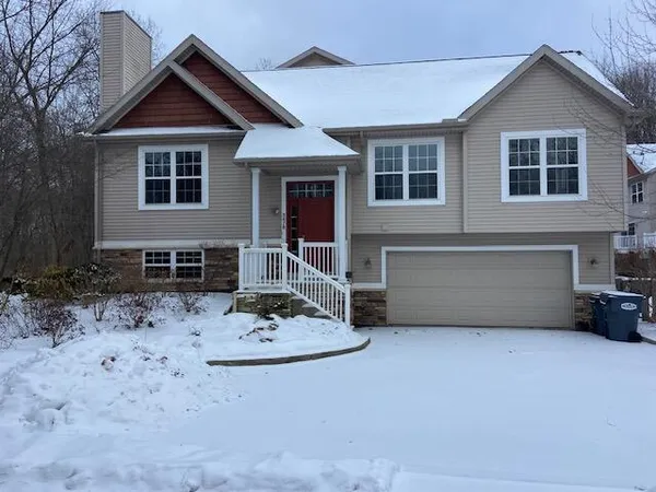 $339,000 | 3478 Rivers Edge Dr., St. Joseph, MI 49085