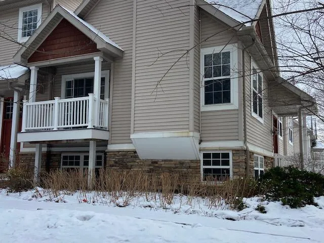 $339,000 | 3478 Rivers Edge Dr., St. Joseph, MI 49085