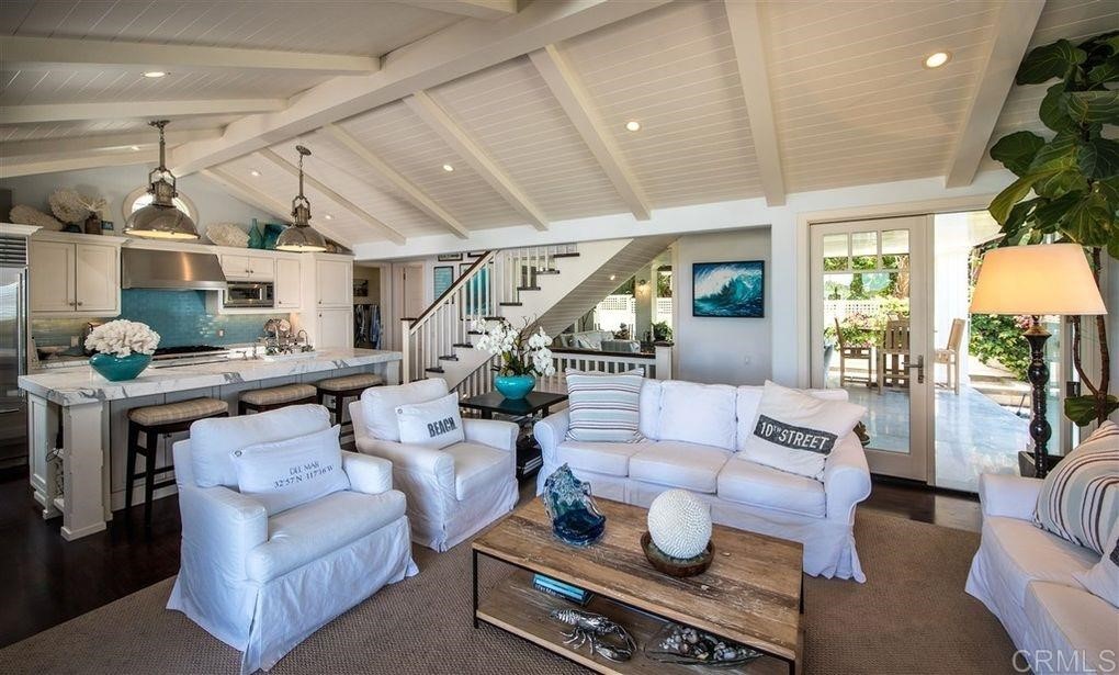 111 10th Street Del Mar, CA 92014 - Photo 8 of 23 a living room with furniture and wooden floor