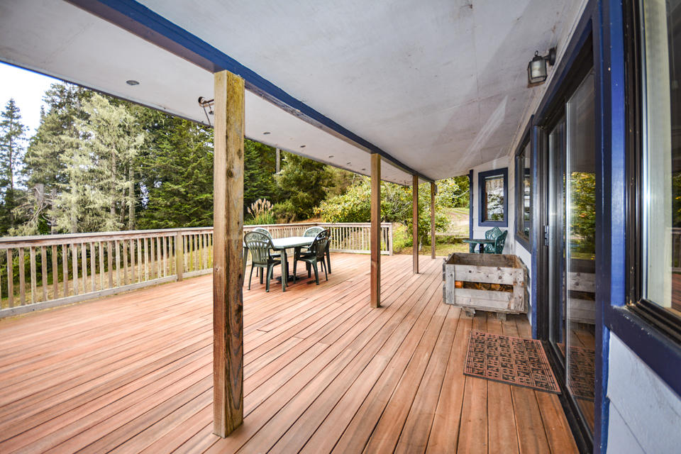 2084 Sunset Eureka, CA 95503 - Photo 9 of 49